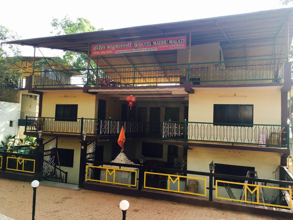 Hotel Madhumalti Matheran Extérieur photo